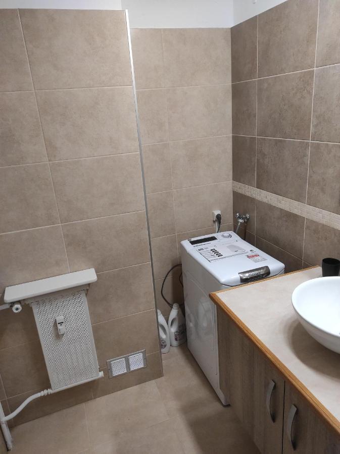 Appartement 70M² Pierrelatte Cosy, Netflix+Wifi Exteriör bild